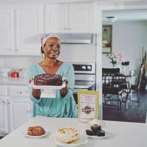 Meet your Posher, Sharon